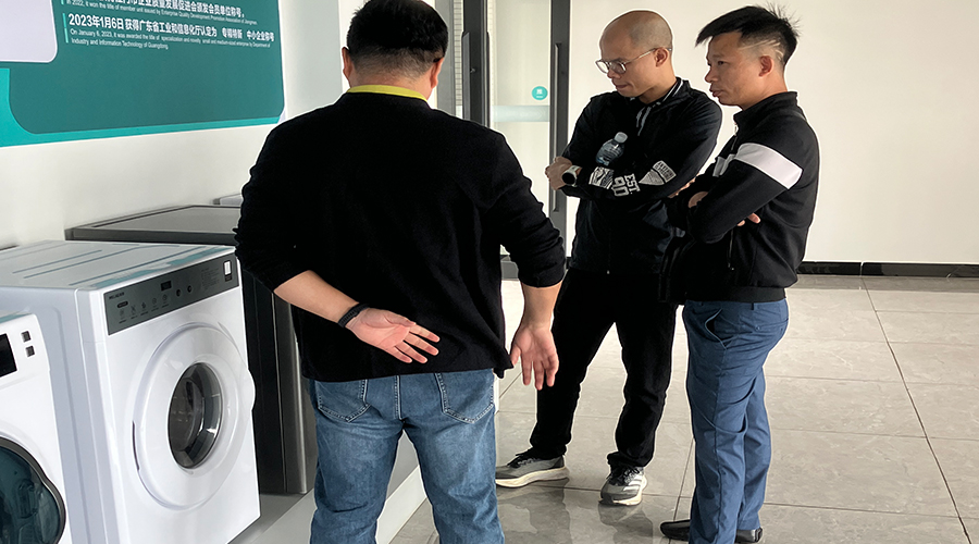 越南客戶到訪金環電器，現場拍板定合作